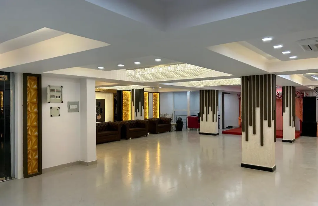 Hotel Cosmopolitan Rooms & Banquet-1