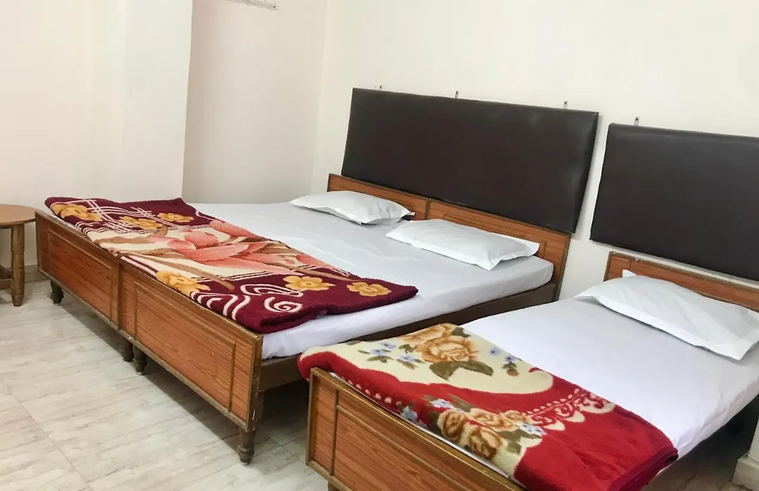 Hotel Diamond-1