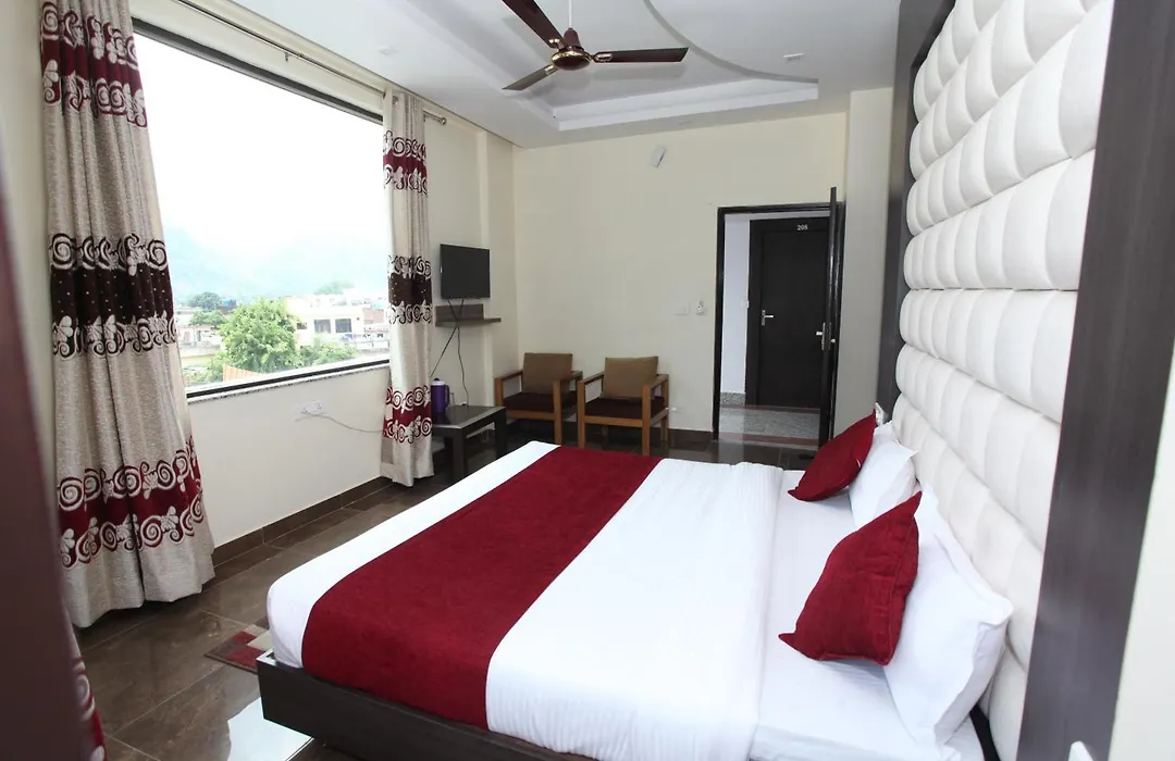 Hotel Trihari-1