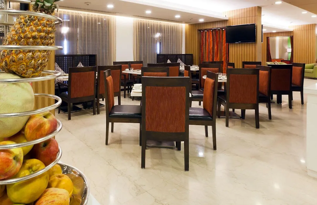 Hampton By Hilton Vadodara-Alkapuri-1