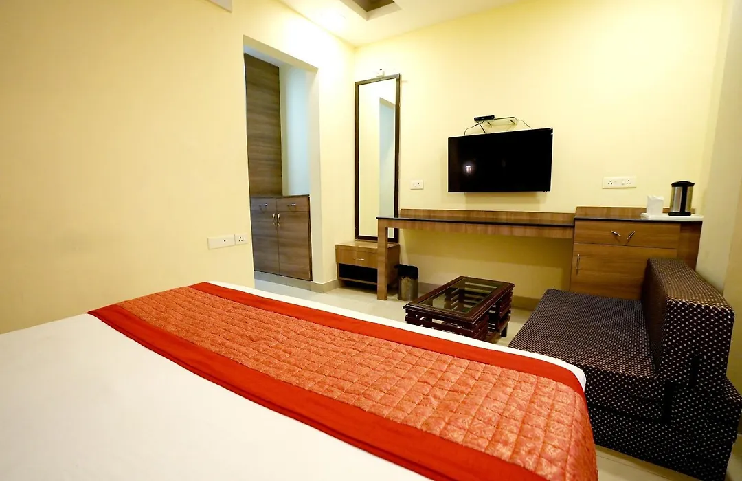 Hotel Silver Stone-1