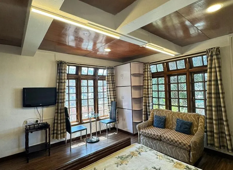 Bellevue Home Stay-1
