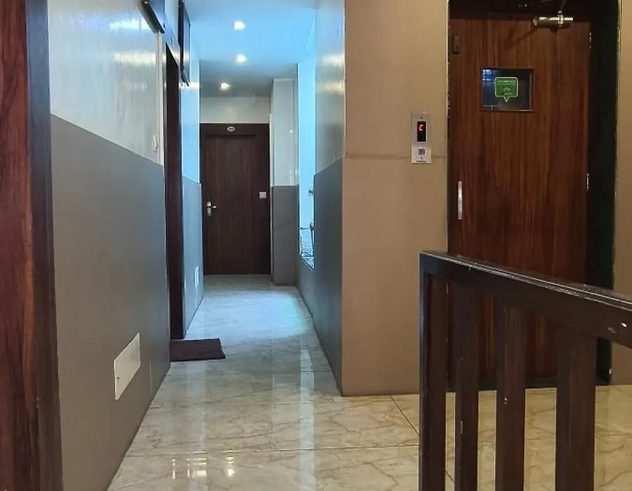 Hotel Sky-1