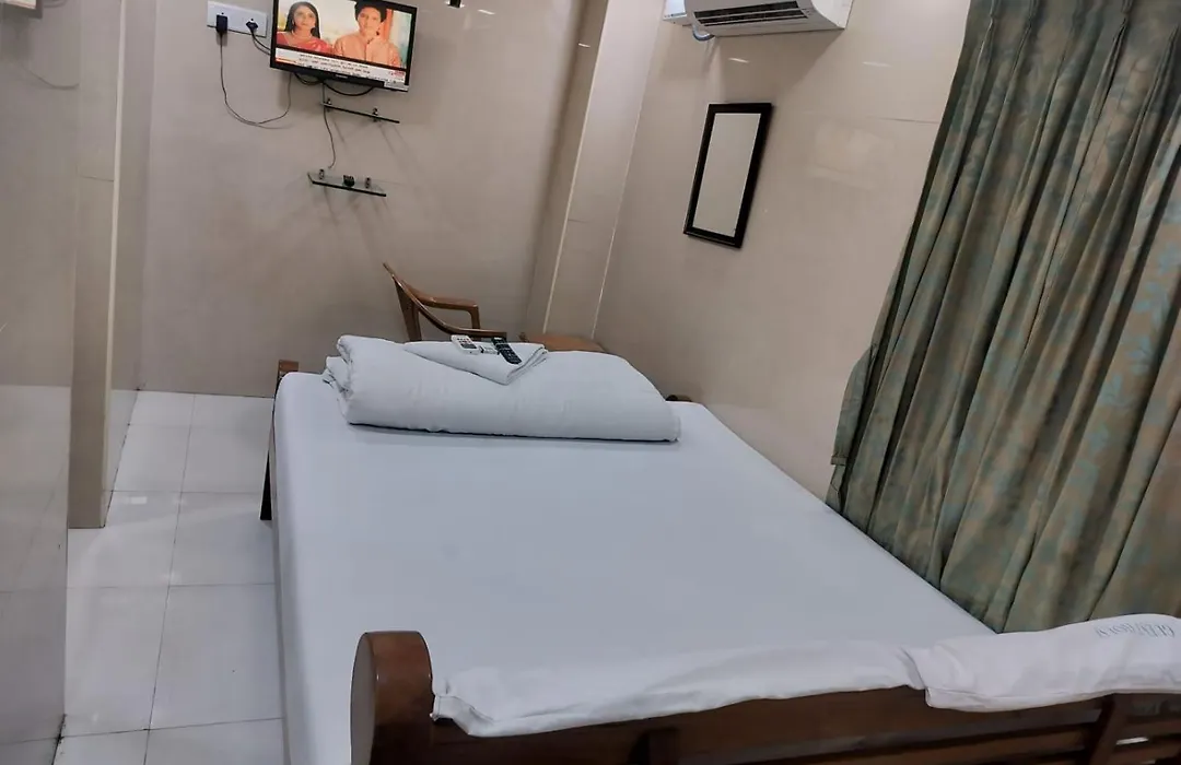 Hotel Mtc Guest House-1