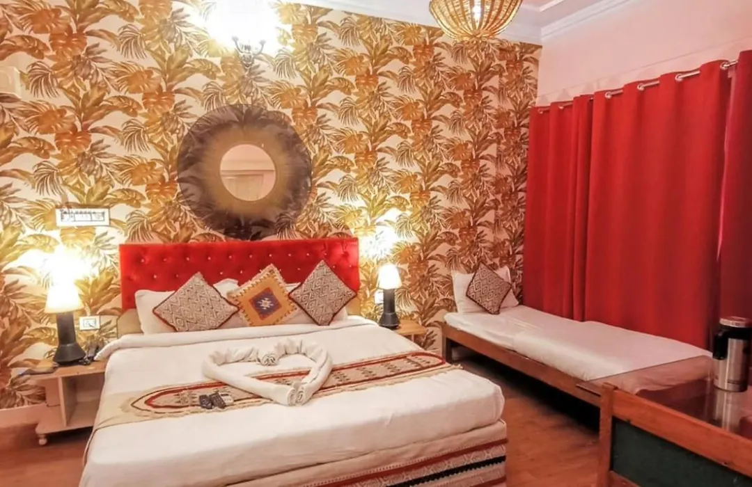 Hotel Pink Palace-1