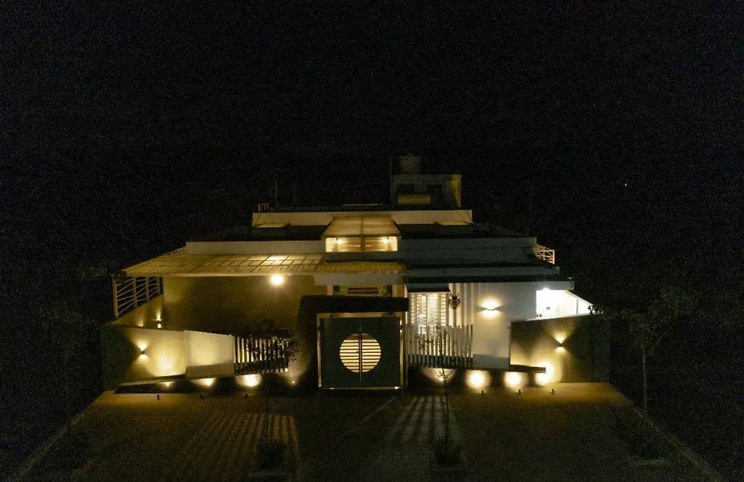 S R Pool Suites-1