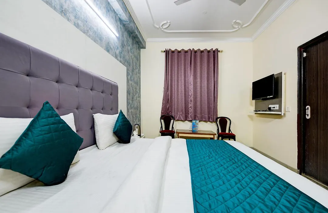 Hotel Mayank Plaza-Near Igi Airport Terminal-3-1