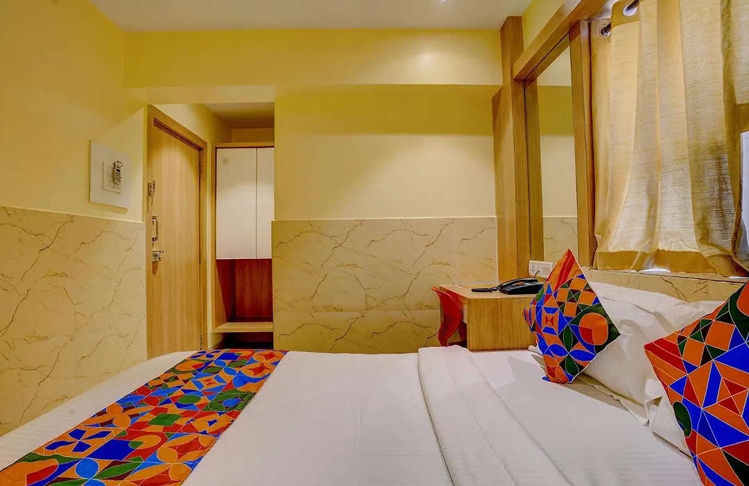Fabhotel Starwood Residency - 100M From Dr Dy Patil Stadium-1