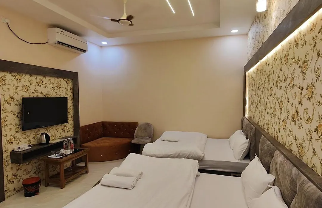 Hotel Mangal Murti-1