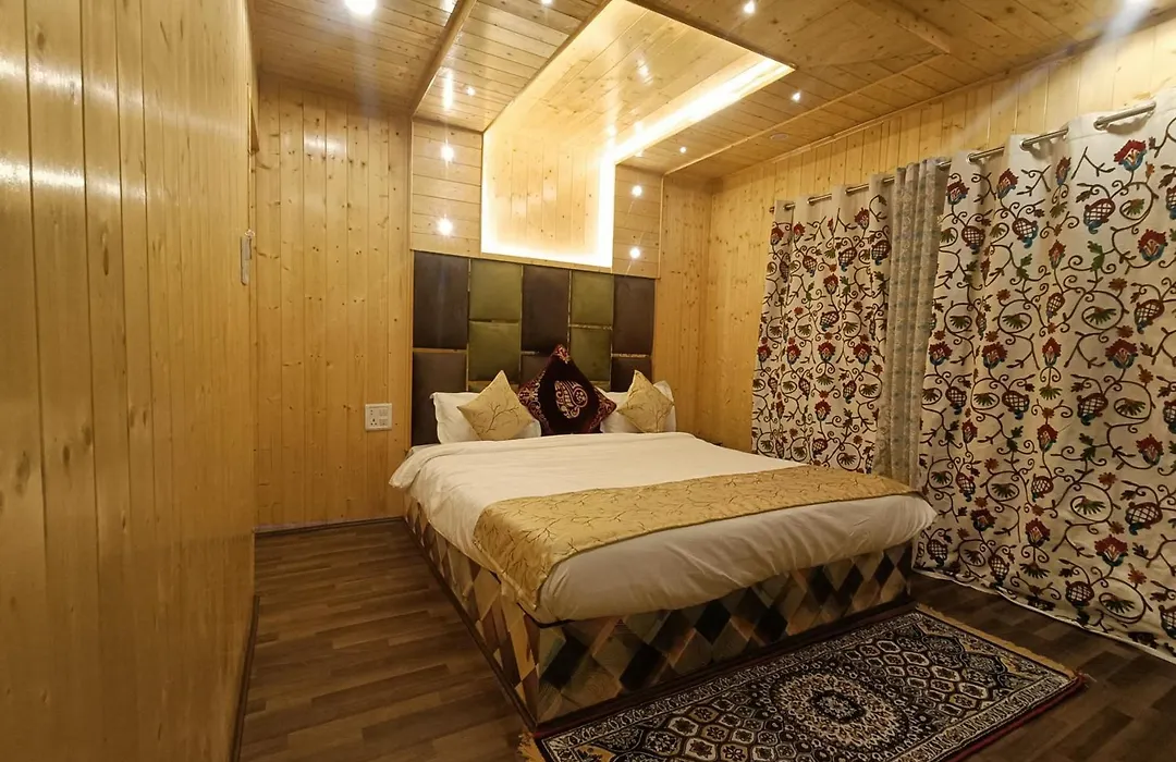 Hotel Pahalgam View- Centrally Heated-1