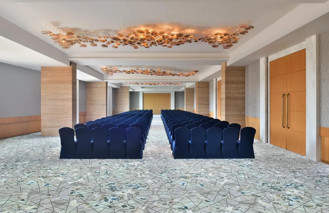 Courtyard By Marriott Nashik-1