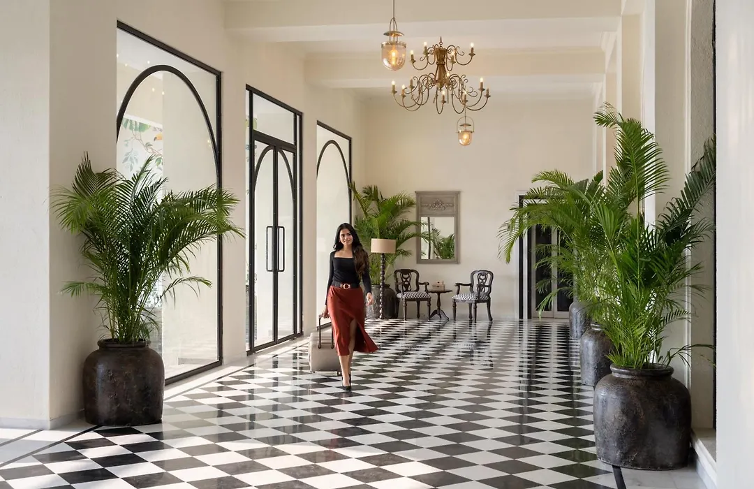 The Lake Manor-1