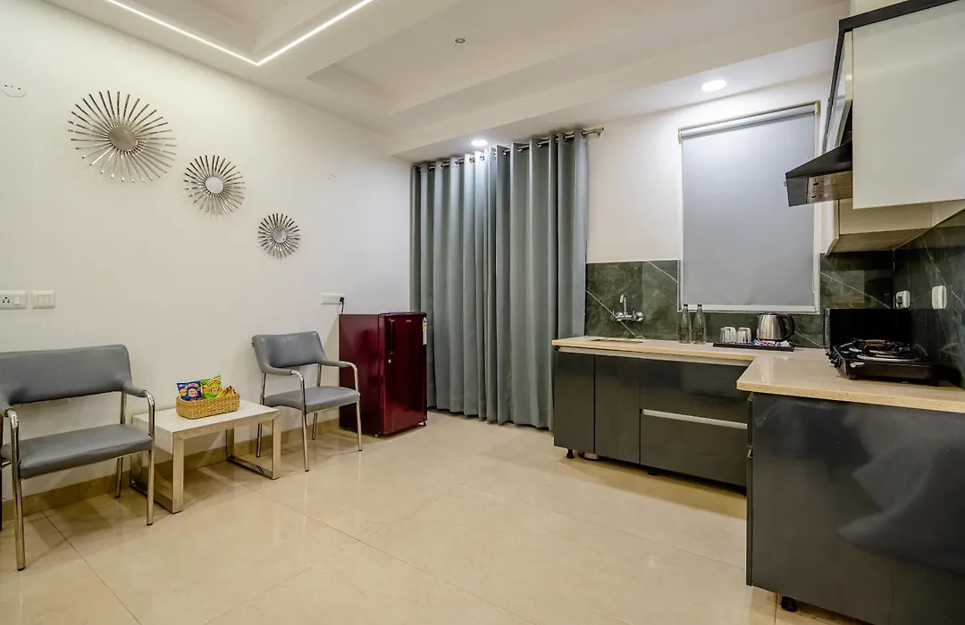 Lime Tree Luxury Studio - Service Apartment Near Artemis Hospital ,Gurgaon-1