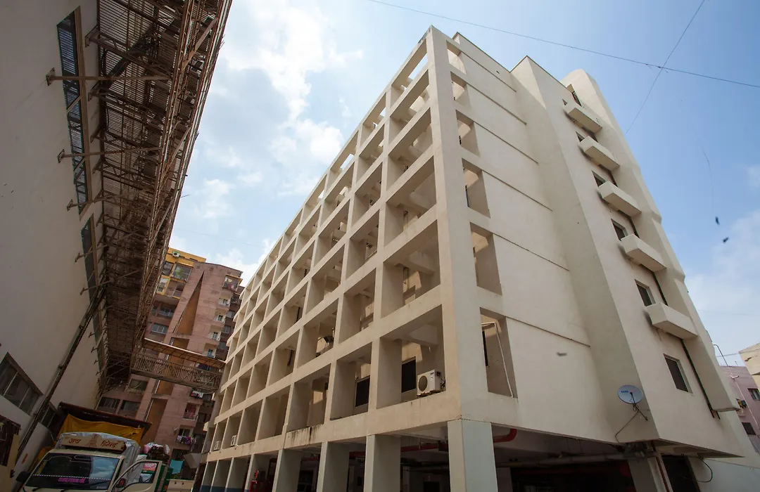 Ahmedabad Vastrapur-1
