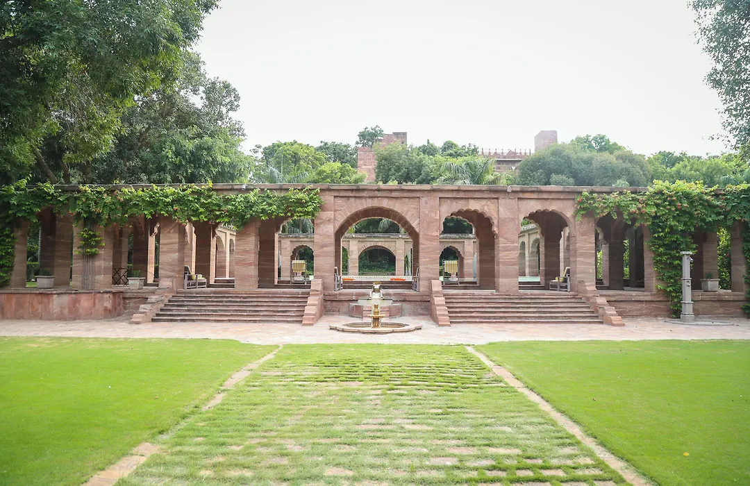 Welcomheritage Bal Samand Lake Palace-1