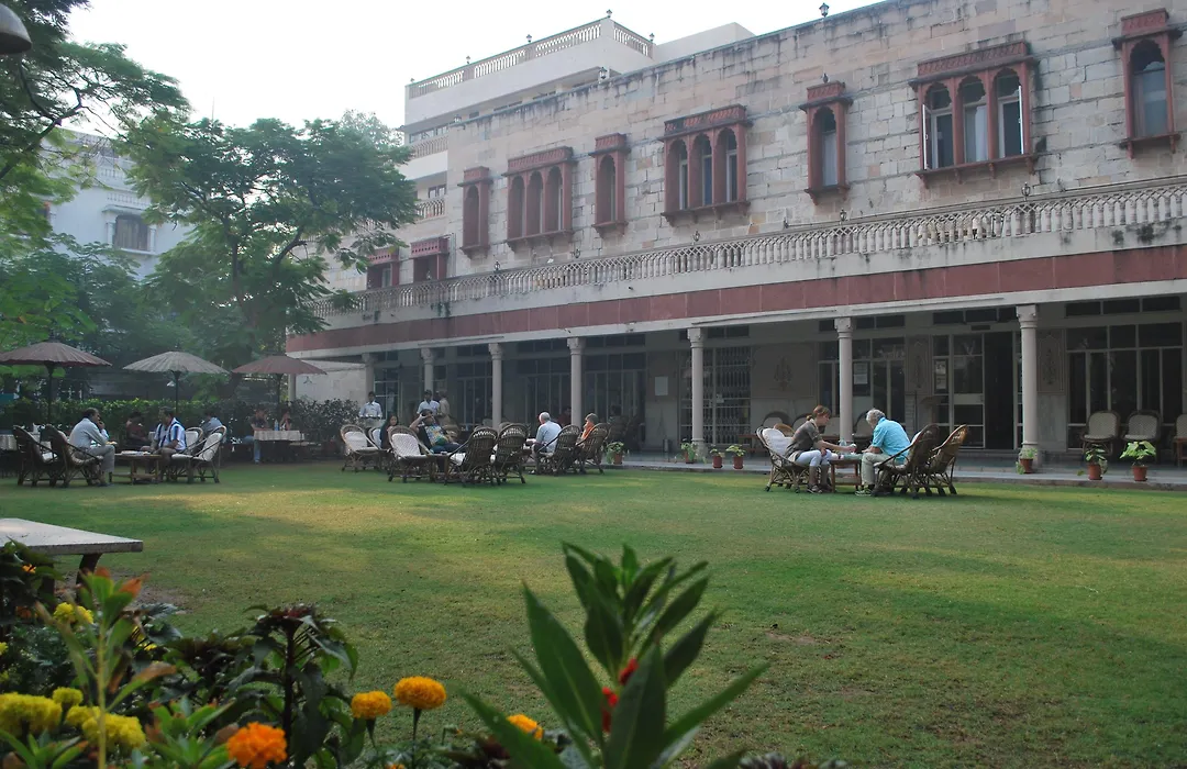 Hotel Arya Niwas-1