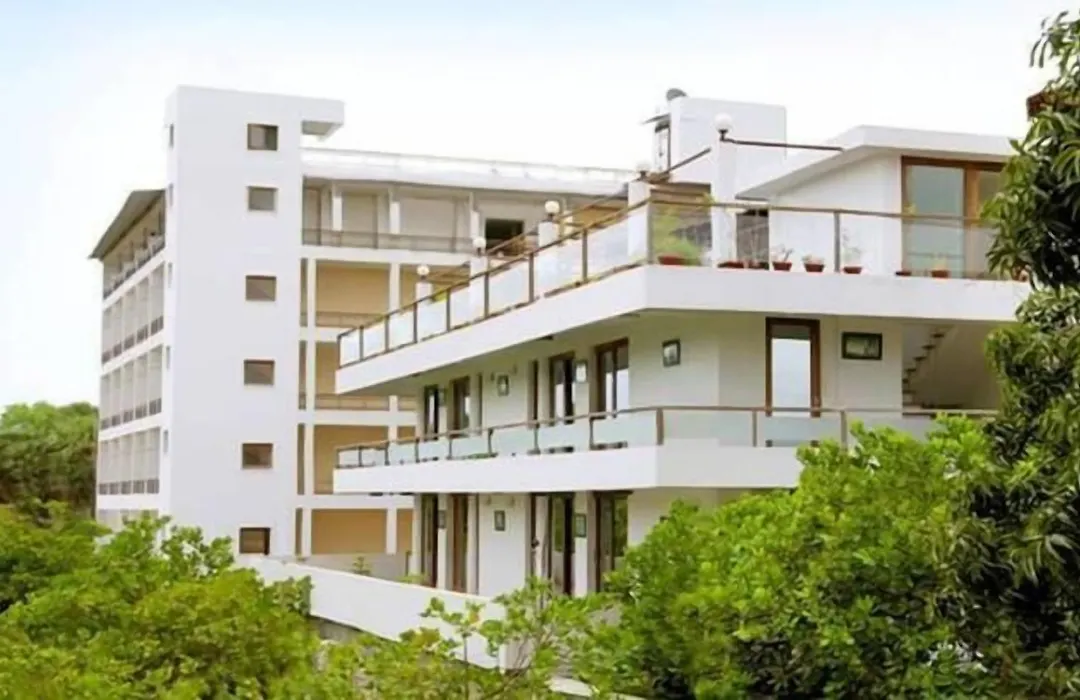 Purple Resort-1
