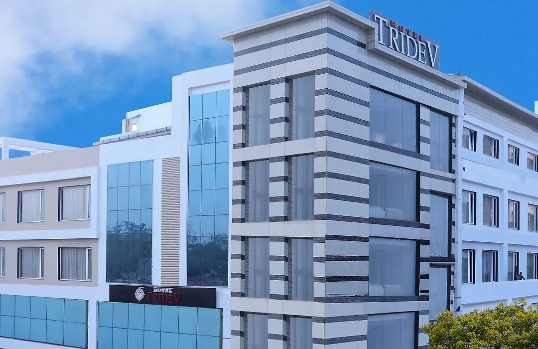 Hotel Tridev-1
