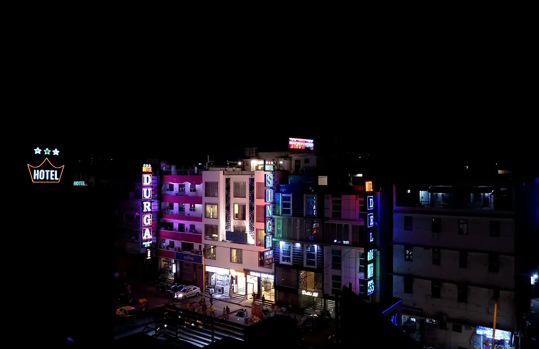 The Singh Empire, A Luxury Hotel, New Delhi-1