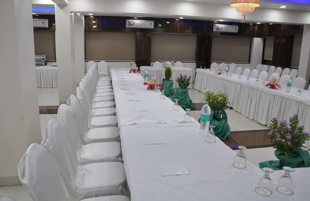 Hotel Savera-1