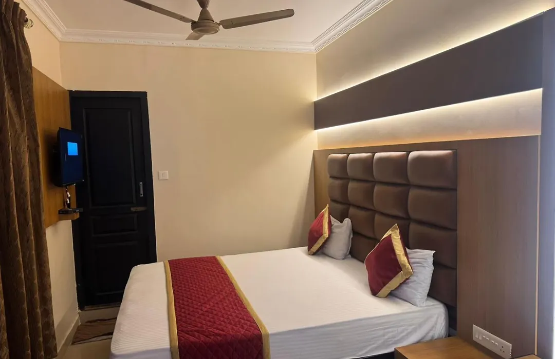 Hotel Srimaniya-1