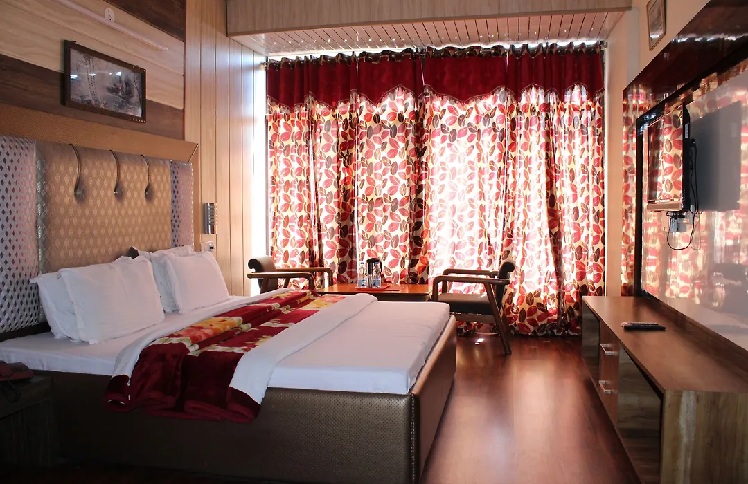 Hotel President-1