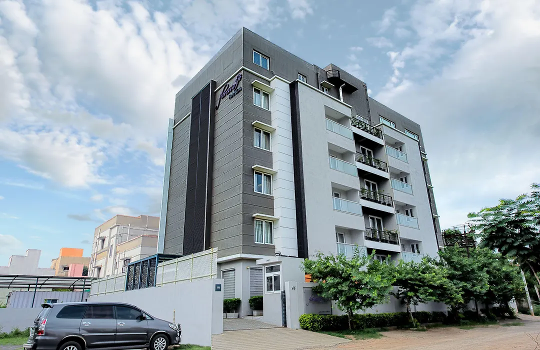 Floressa Randa Business Hotel-1