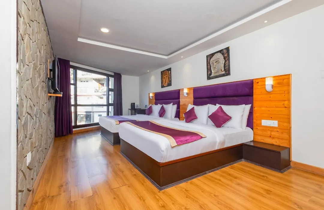 Sumitel Hotel 500 Meters From Mall Road-1