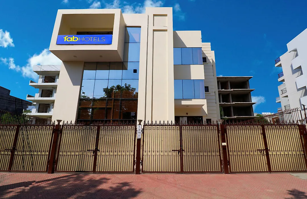 Fabhotel Oyster Villa - Nr Paras Hospitals Sushant Lok 1-1