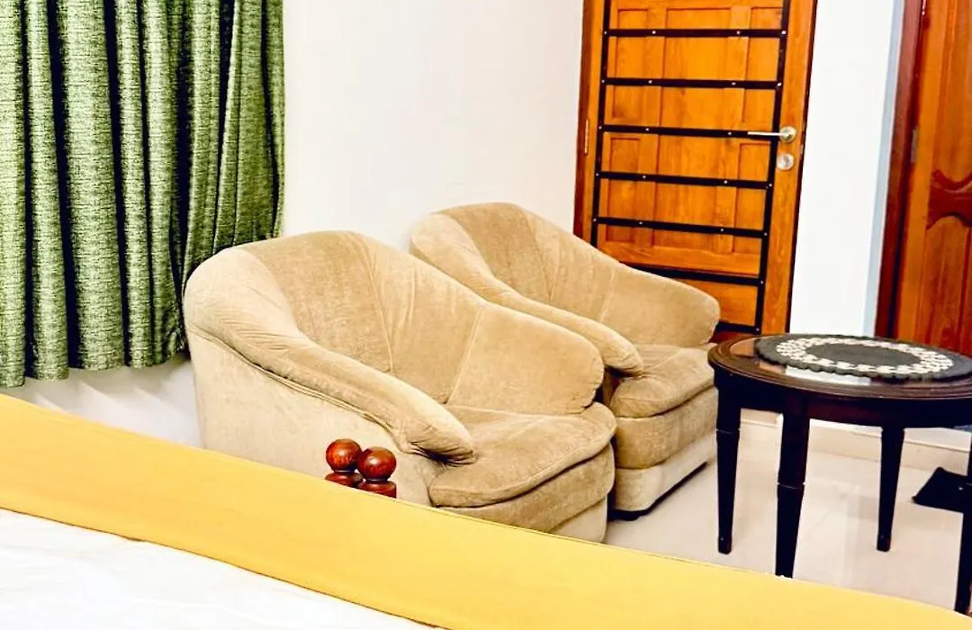 Comodita Inn-1