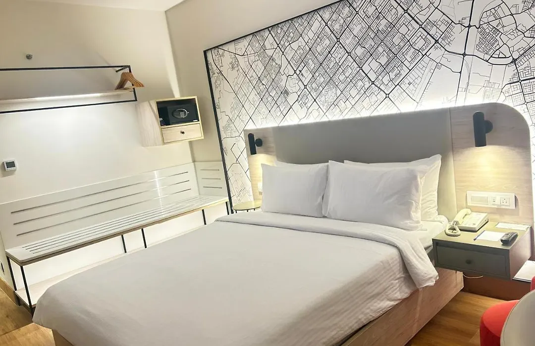Hometel Chandigarh-1