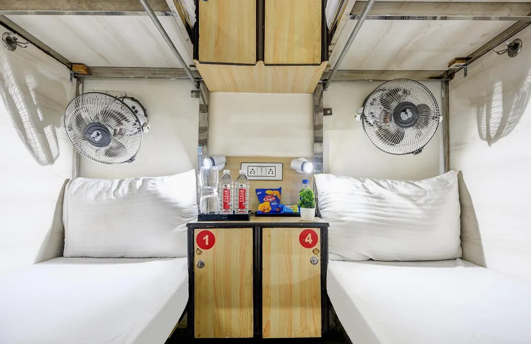 Hotel New Frontier, City Centre - 2 Mins From Old Delhi Railway Station & Chandni Chowk-1