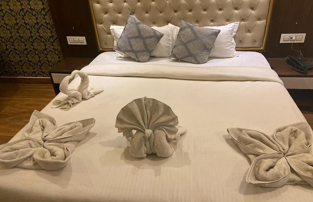 Hotel Ambika Residency Manali-1