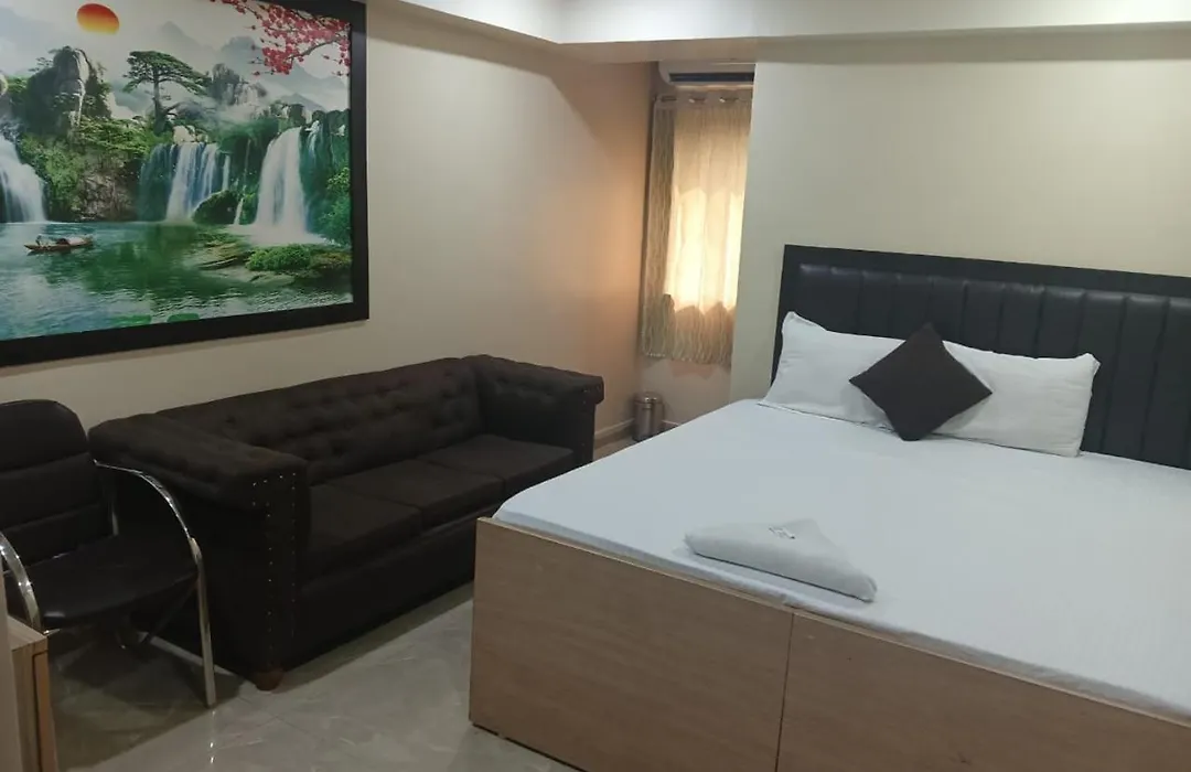 Hotel Red Velvet-1