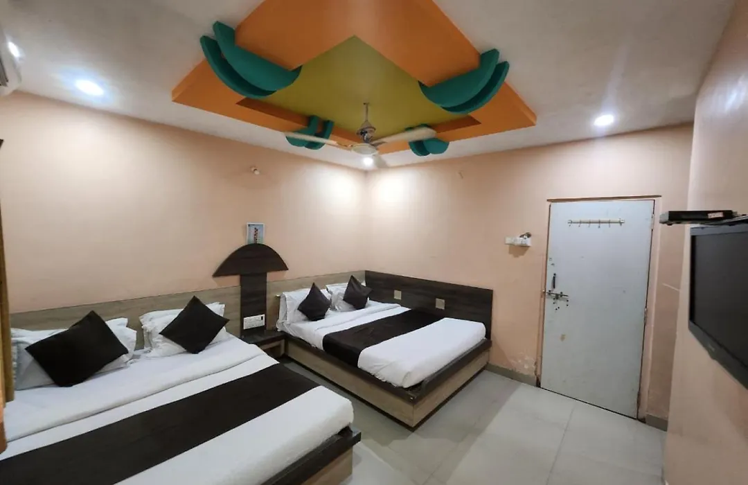 Hotel Sai Laxmi- Walkable Distance From Sai Baba Temple-1