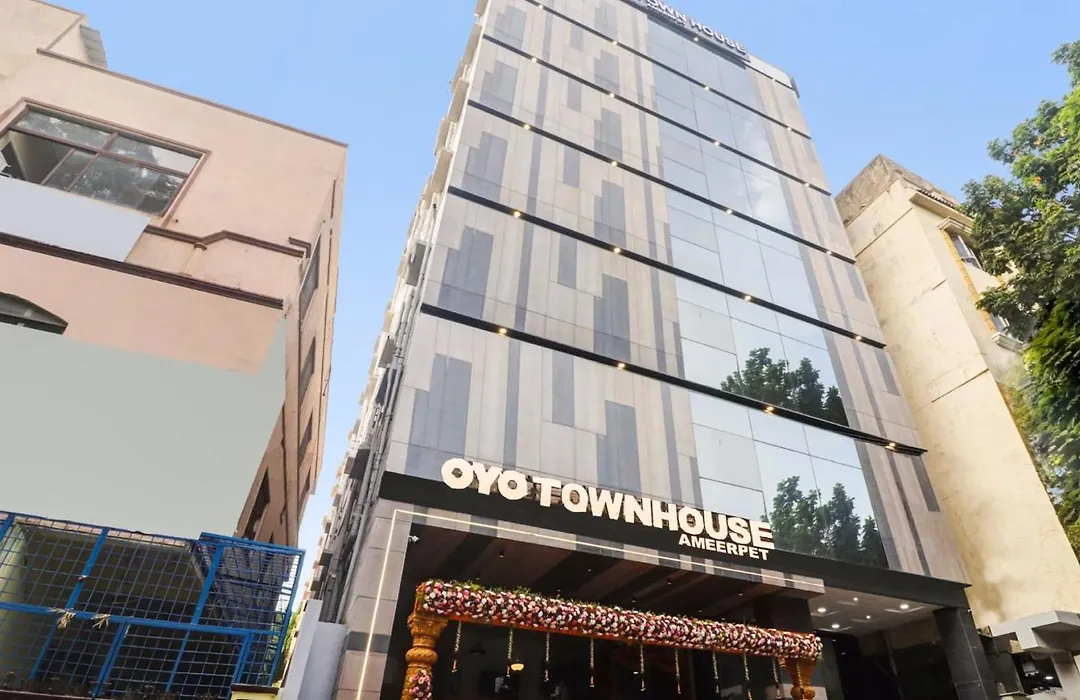 Townhouse Ameerpet-1