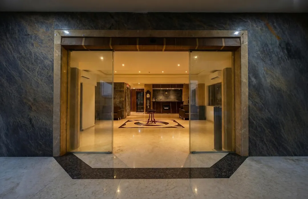 Townhouse Vadodara Railway Station Road Formerly Hotel Raajpath-1