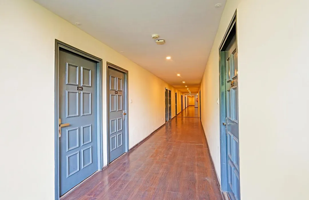 Super Townhouse Paldi Bus Terminal Ahmedabad Formally Neelkanth-1
