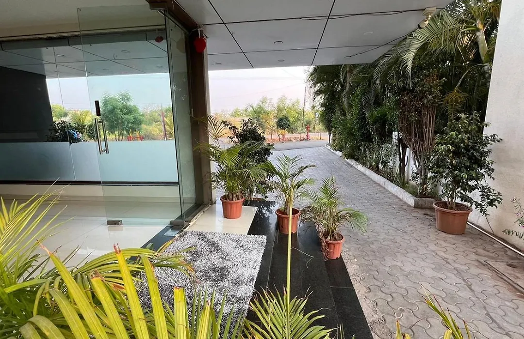 Hotel Shri Govind-1