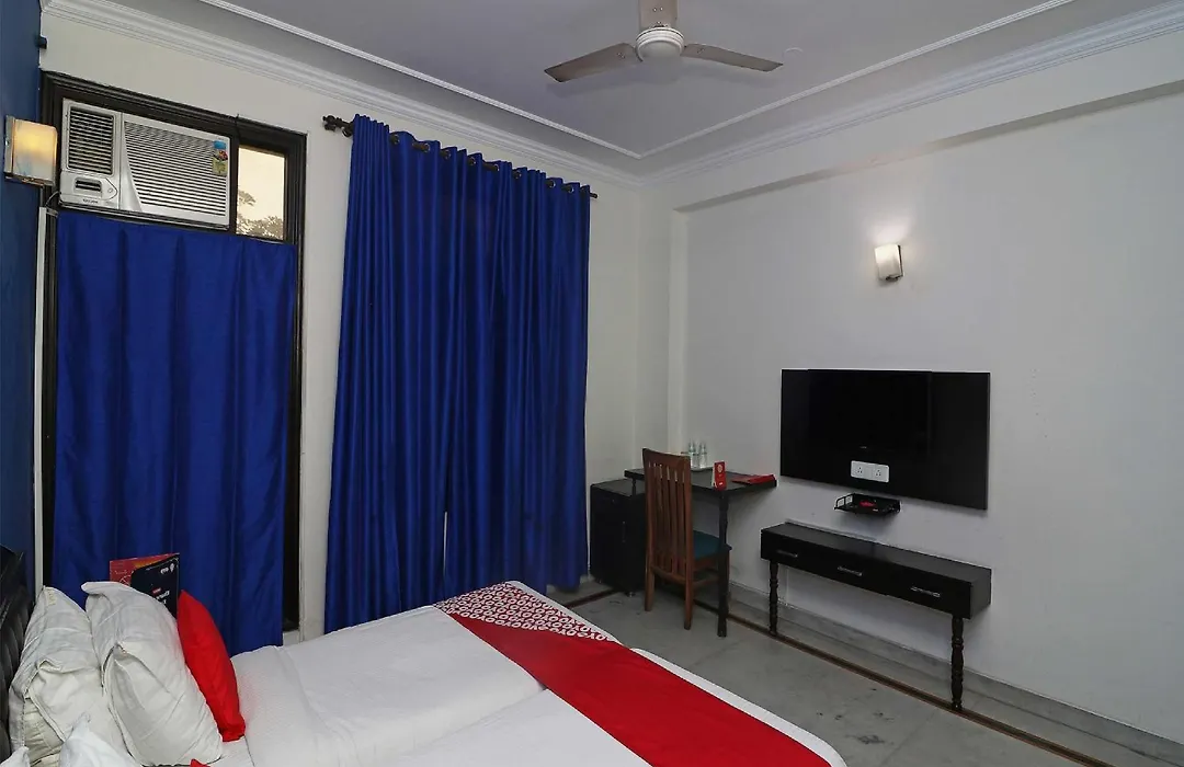 Hotel O Golden Cafe-1