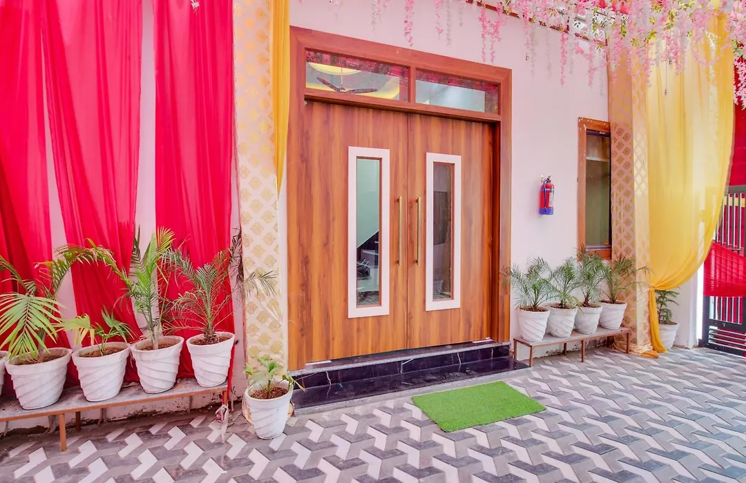 Hotel O Shree Ji Hotel & Banquet-1