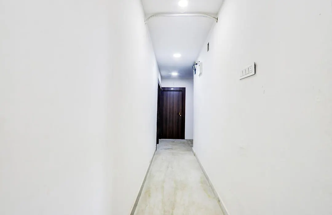 Hotel O City Inn Luxury Rooms-1