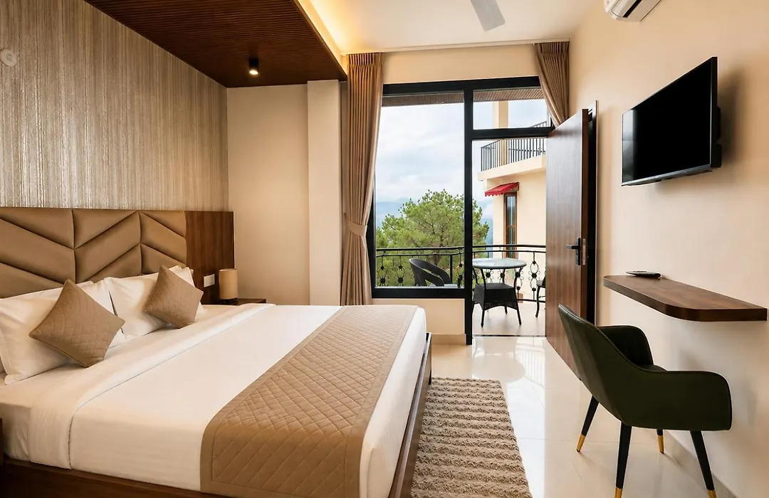 Hotel Heaven And Hills-1