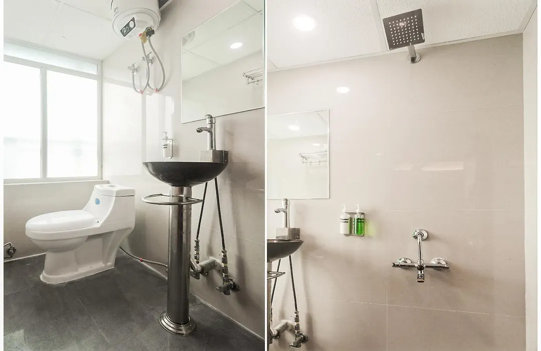 Super Townhouse Marina-1