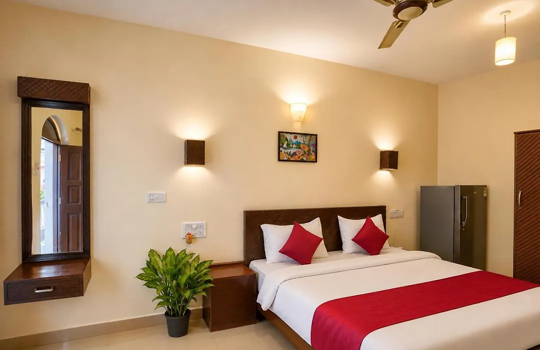 Hotel Salty Waves Baga-1