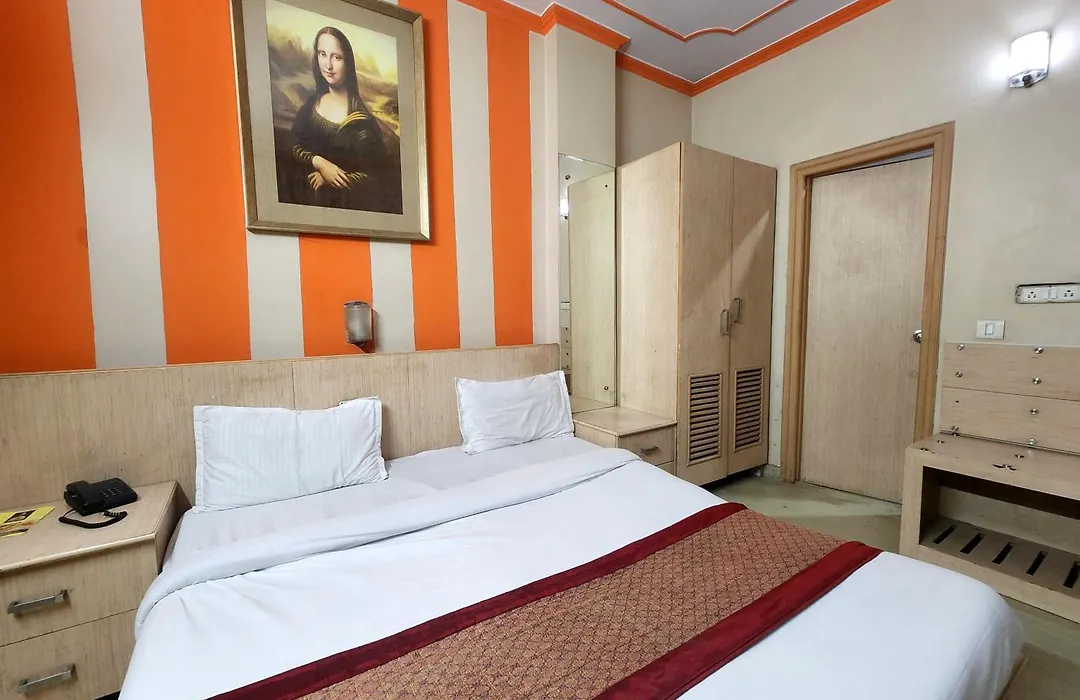 Hotel Mid Town-1