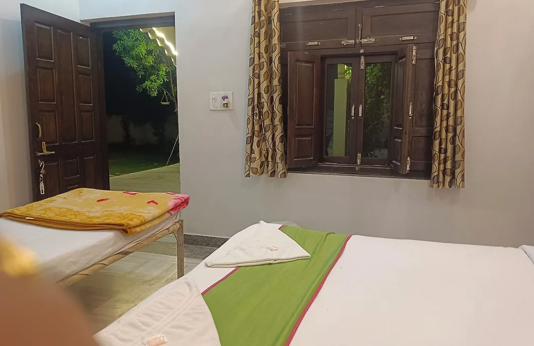 Hotel Everest-1