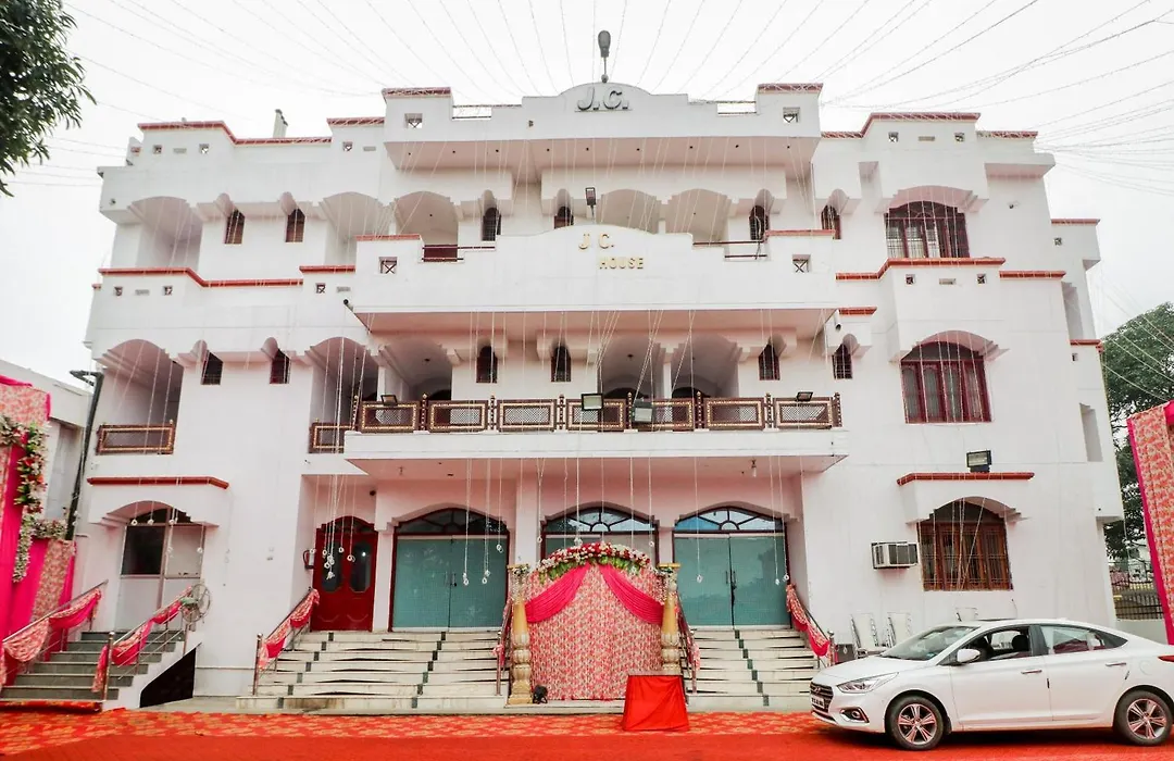 Spot On J C Guest House-1