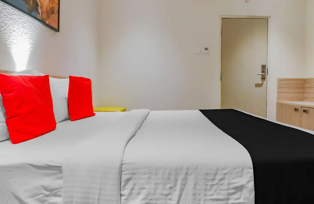 Hotel O Langford Suites-1