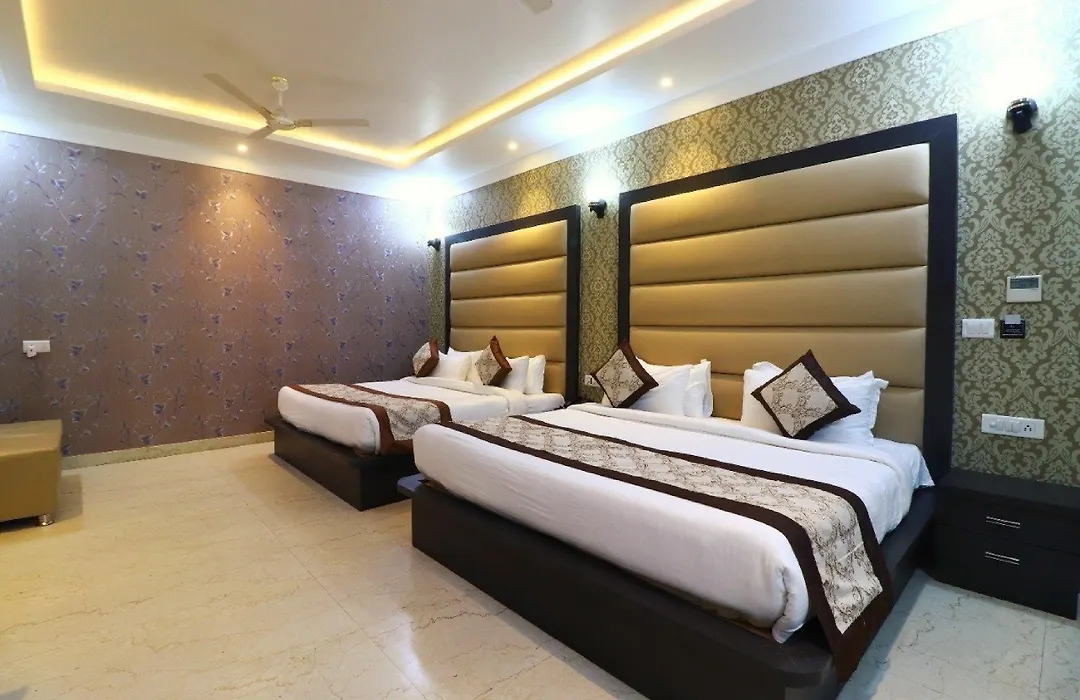 Hotel Green View-1